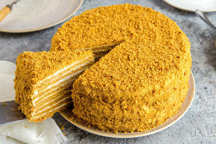 Бал қосылған торт (Торт медовик)